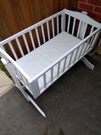 saplings bethany swinging crib